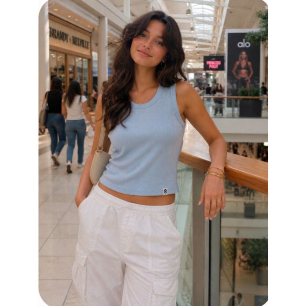Barry's Light Blue Ribbed Tank Top Women's Medium Cropped Longline Workout Gym